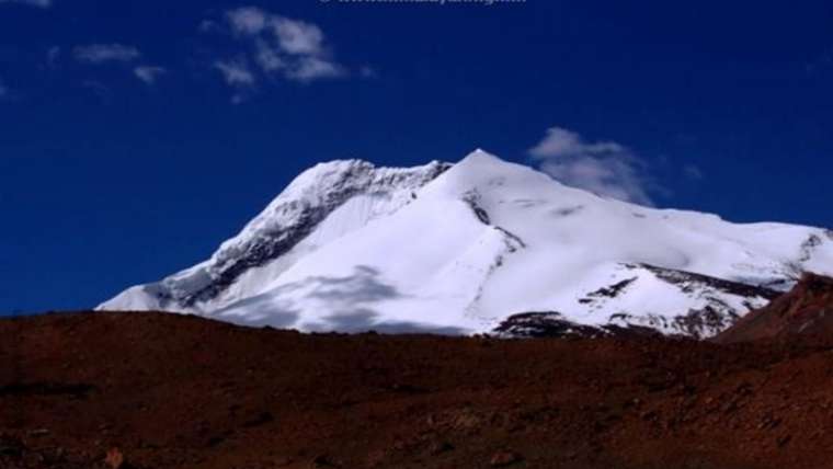 Kang Yatse Peak Climbing
